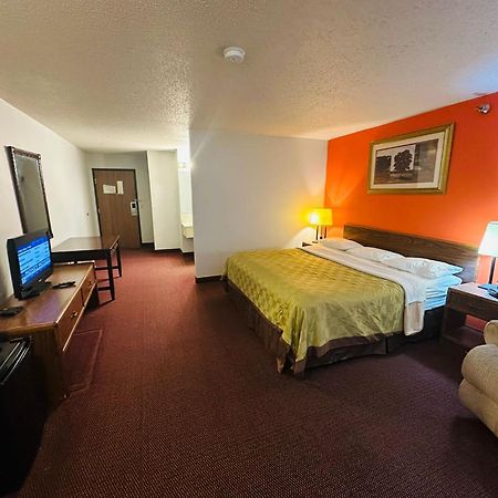 Studio 7 On Main West Fargo Εξωτερικό φωτογραφία